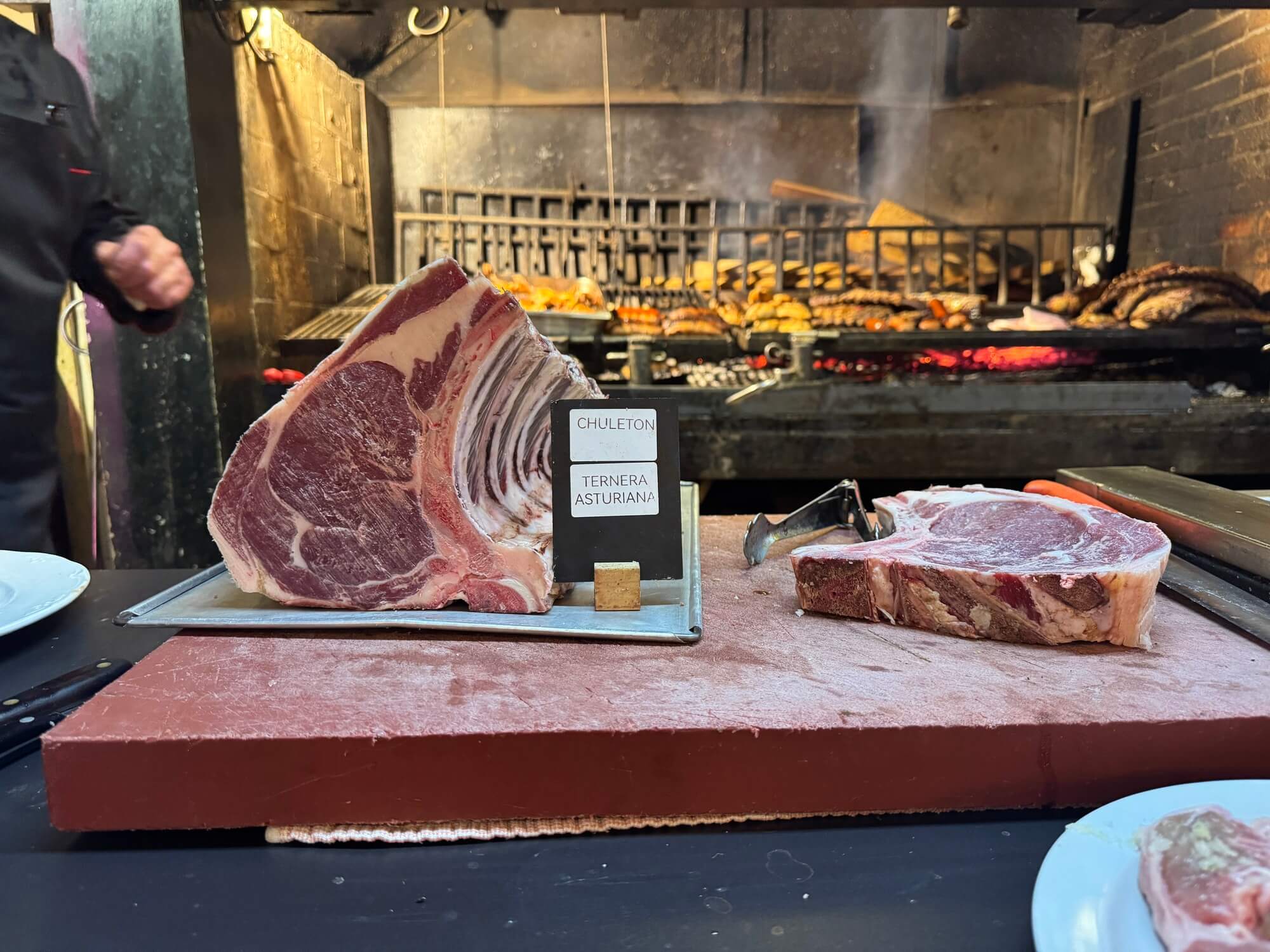GAUCHO FIERRO-restaurante asador en siero-VISTA PARRILLA CHULETAS ASTURIANAS